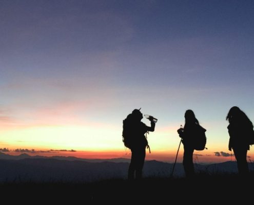Best Backpacking and Night Hiking Flashlight
