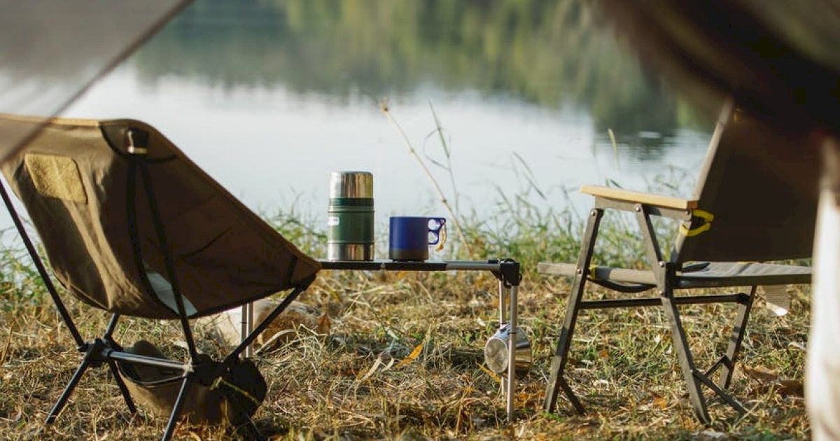 Camping Sites with Lakes on The West Coast