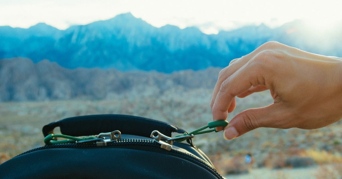 how to fix backpack zipper